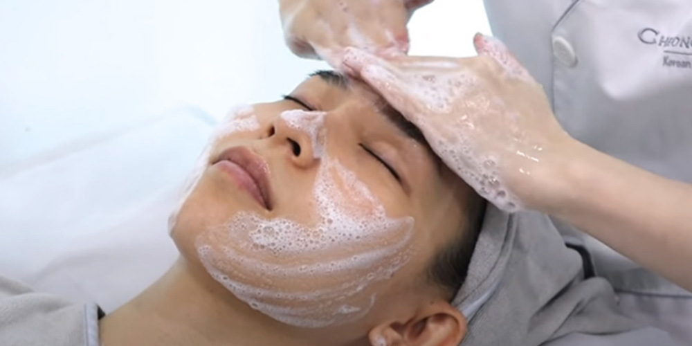 Korean Glass Skin Facial